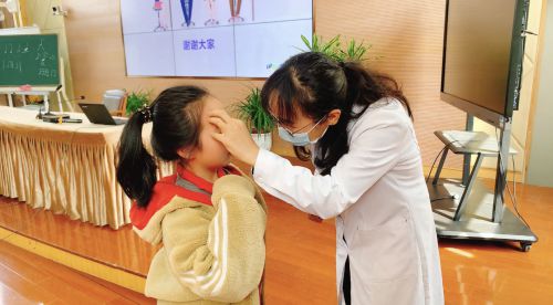 近视防控宣传月普瑞眼科专家解读低浓度阿托品防控近视有效吗?(图1)