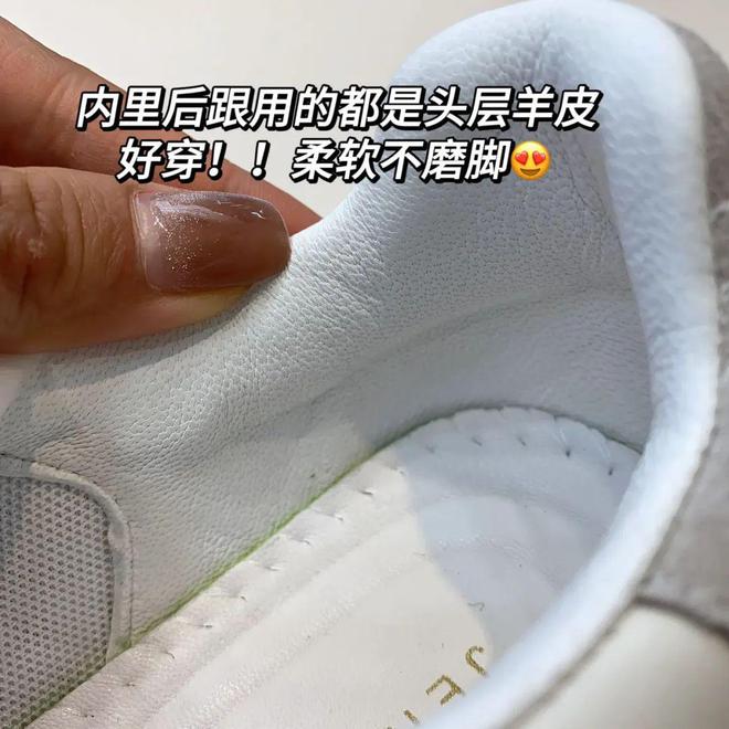 刘亦菲海外鲨疯了!印花T恤+牛仔阔腿裤都能穿得这么撩人!(图32)