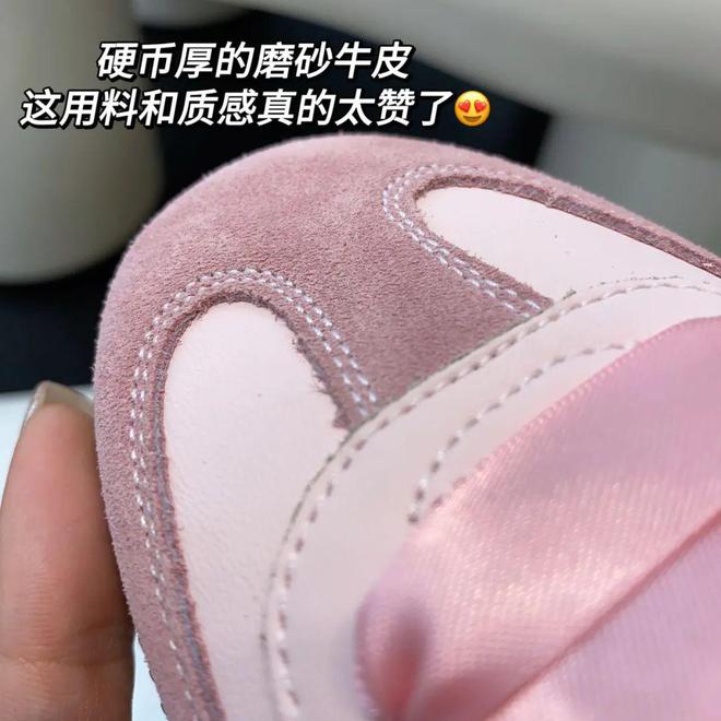 刘亦菲海外鲨疯了!印花T恤+牛仔阔腿裤都能穿得这么撩人!(图30)