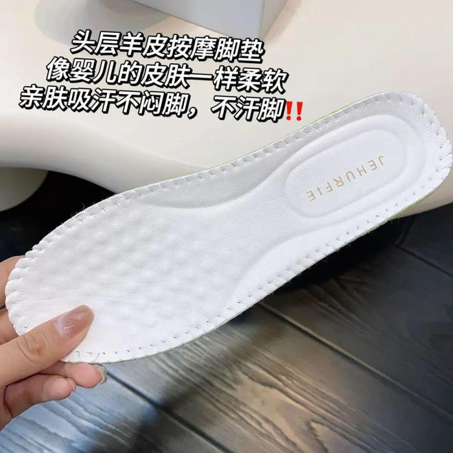 刘亦菲海外鲨疯了!印花T恤+牛仔阔腿裤都能穿得这么撩人!(图33)